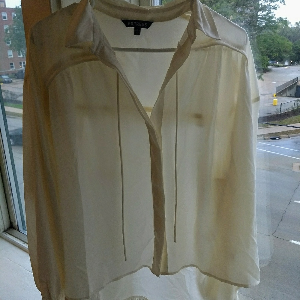 Romantoc Express top